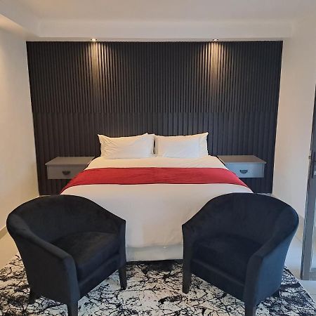 Mint Guesthouse Randfontein Екстер'єр фото